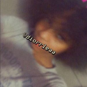 Meet your Posher, 𝘓𝘦𝘢𝘢